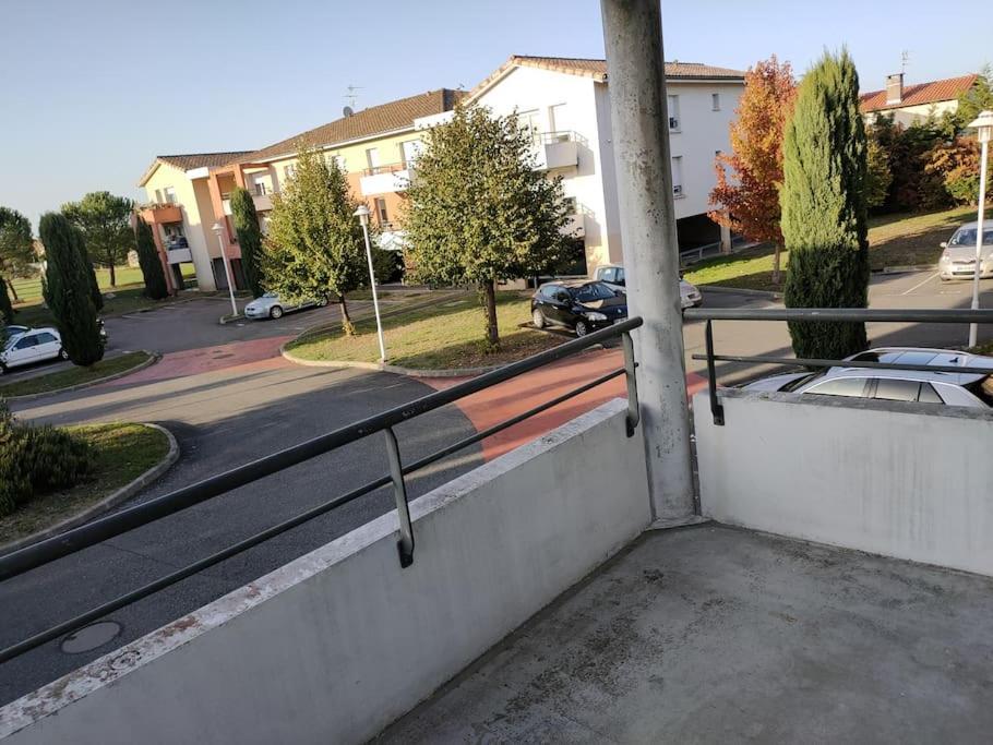 Spacieux Et Joli Appartement De 2 A 4 Personnes • Parking • Wifi Fenouillet  المظهر الخارجي الصورة